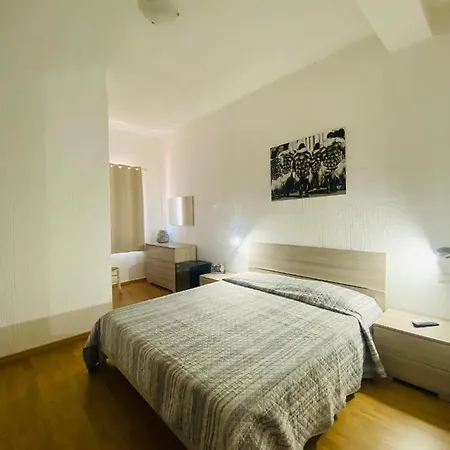 Hotel Gallery And Restaurant *