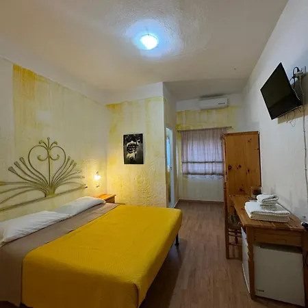 Gallery And Restaurant Hotel *
