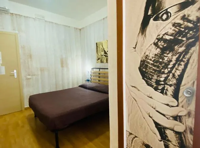 Hotel Gallery And Restaurant