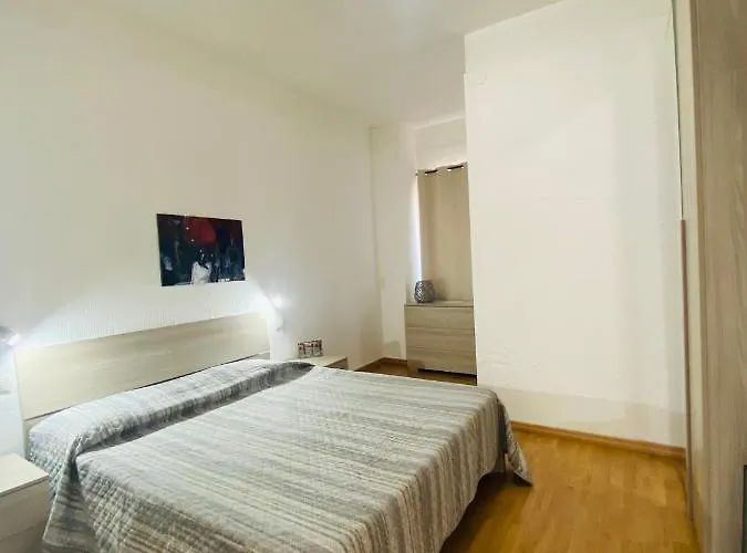 Gallery And Restaurant Hotel *