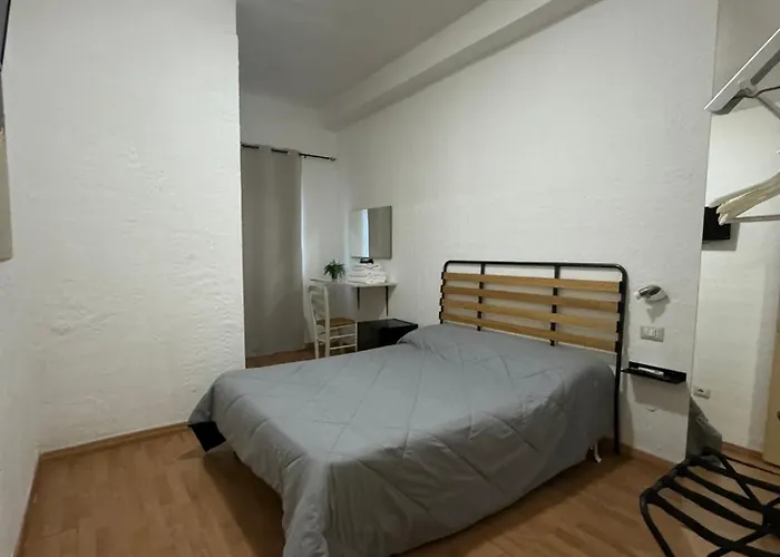 Gallery And Restaurant *