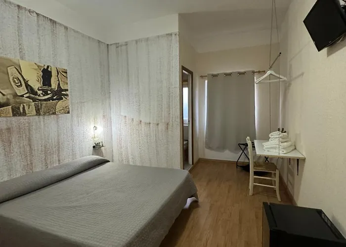 Hotel Gallery And Restaurant *